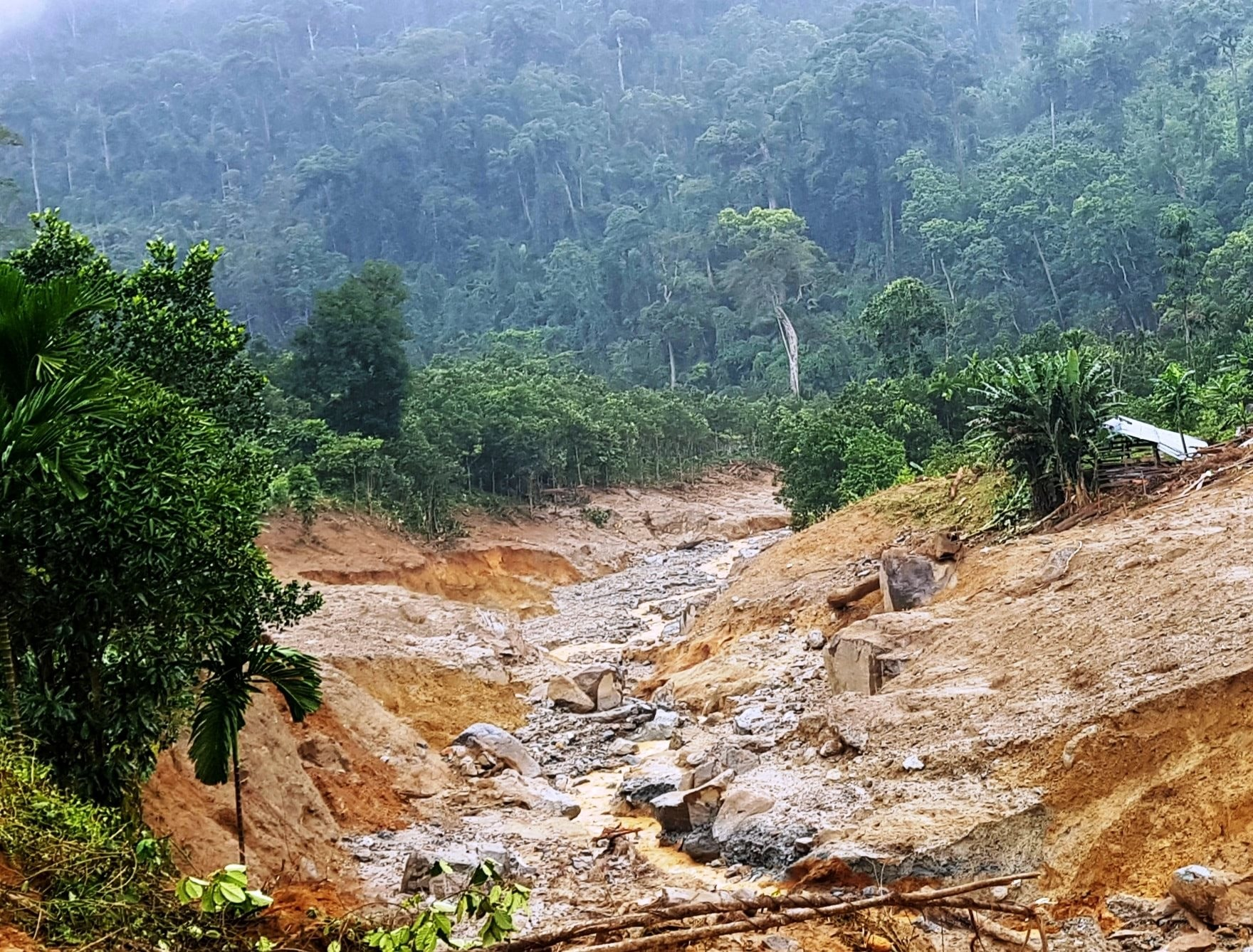 Cảnh báo lũ quét, sạt lở đất ở Quảng Ninh và Hải Phòng